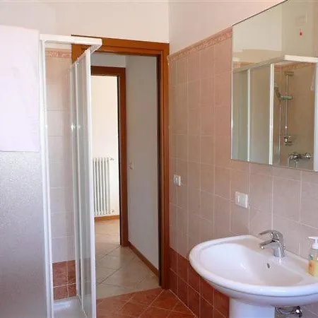 Sleeps 4 Pool T421203