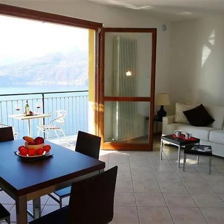 Appartement Sleeps 4 Pool T421203